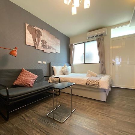 逢甲住宿 無接觸 自助入住 Taichung Exterior foto